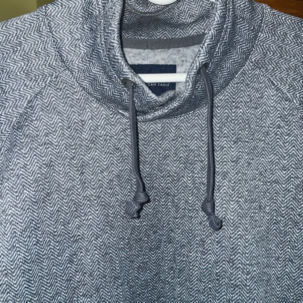American Eagle men Sweater